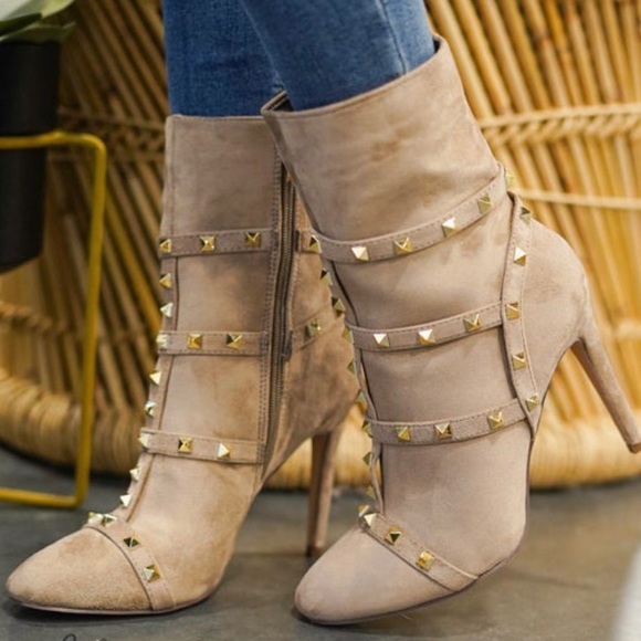 Bonnibel Shoes - NIB Taupe Studded Pointy Toe Stiletto Booties